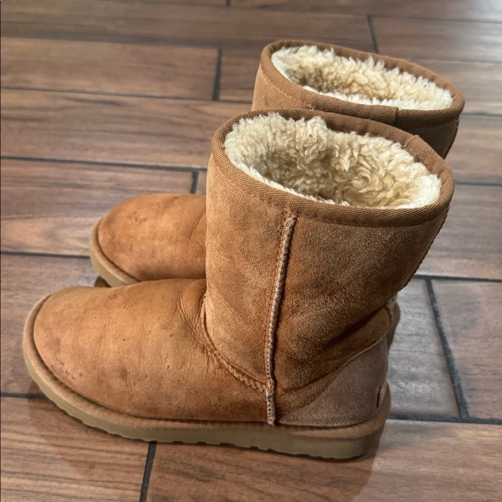 UGG Classic chestnut half calf boots size 7